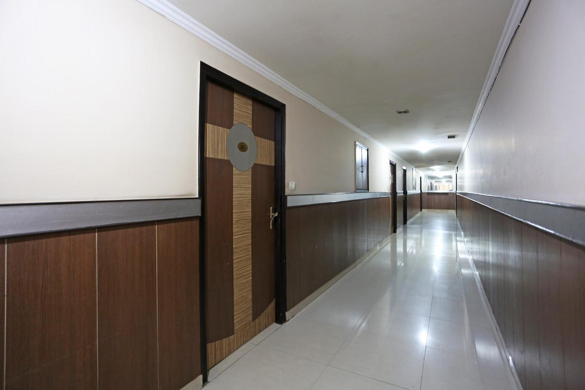 Hotel O Mukut Regency Ghaziabad Luaran gambar